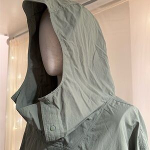 Mountain Hardwear Sage Green Stryder